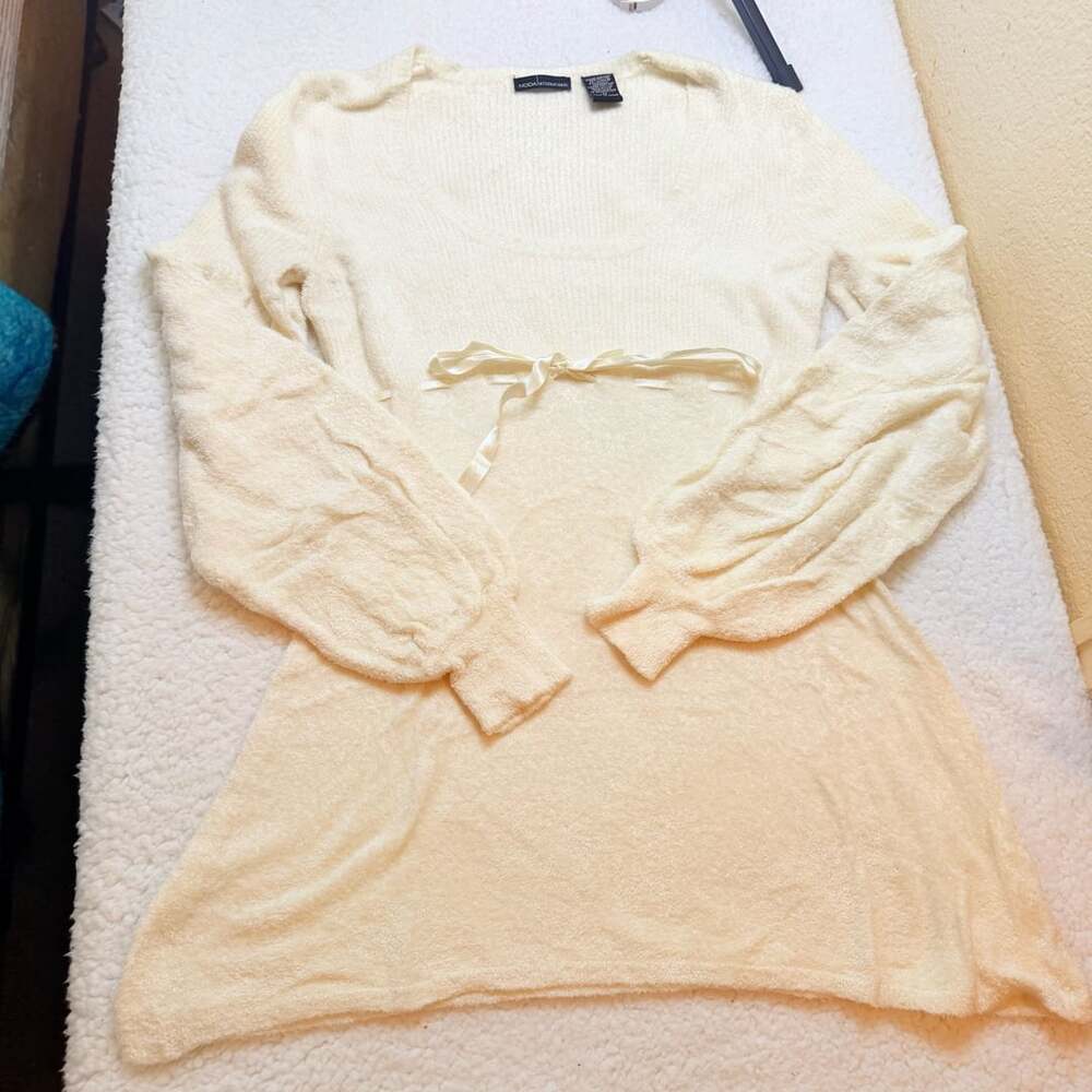 Moda International Sweater Size M Cream Ribbed